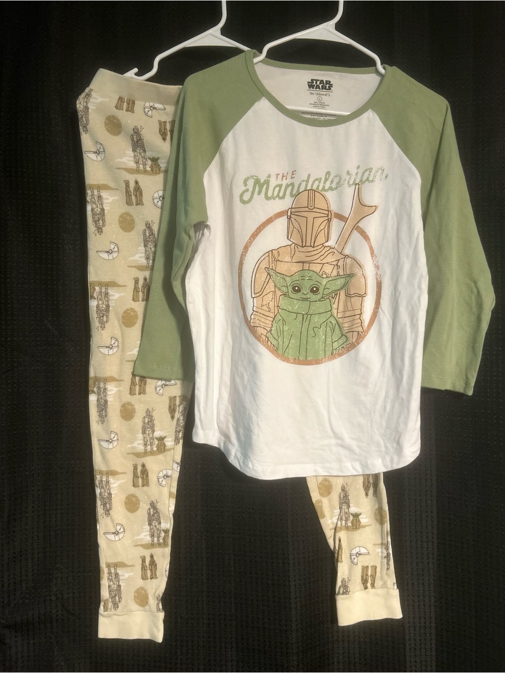 Star Wars The Mandalorian and Grogu Women’s Pajama Set